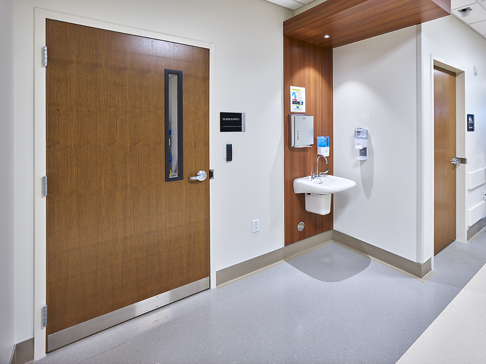 Flush Wood Veneer Doors VT Industries Inc.